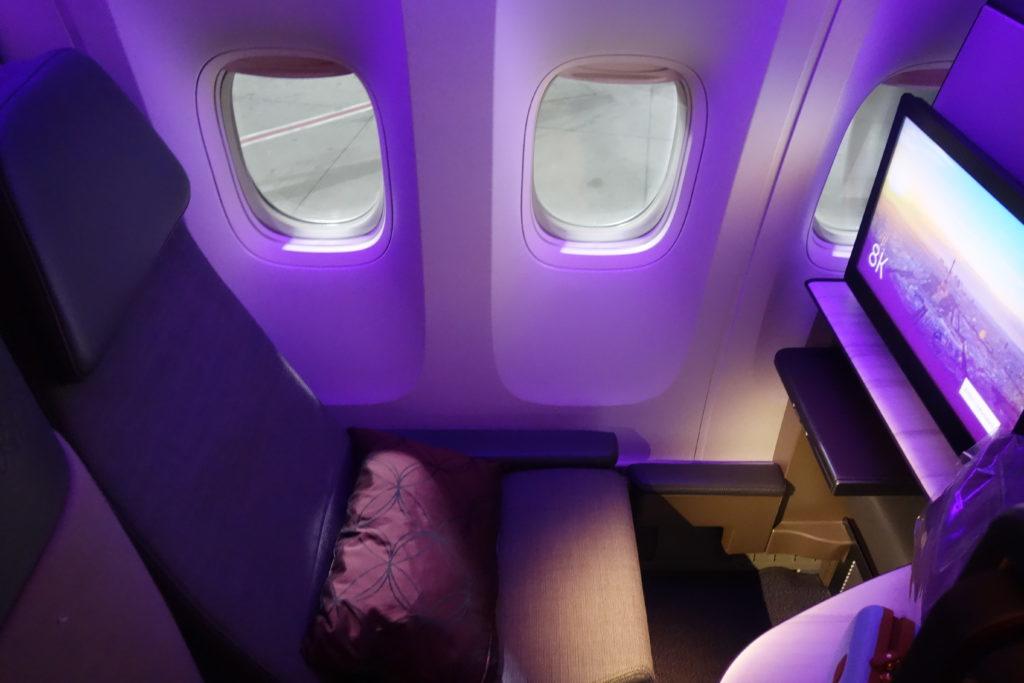 Бизнес-класс Qatar Airways (B777, Qsuite) в 5 фотографиях